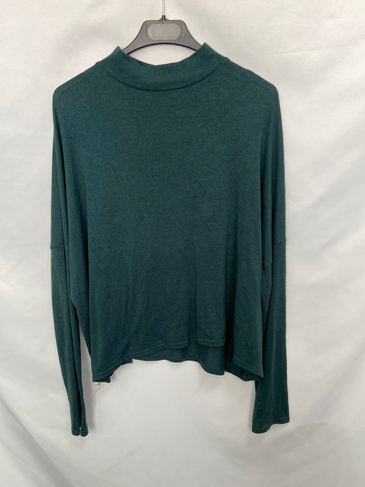 BERSHKA.Jersey verde T.m