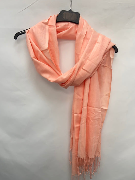 OTRAS. Fular naranja palo