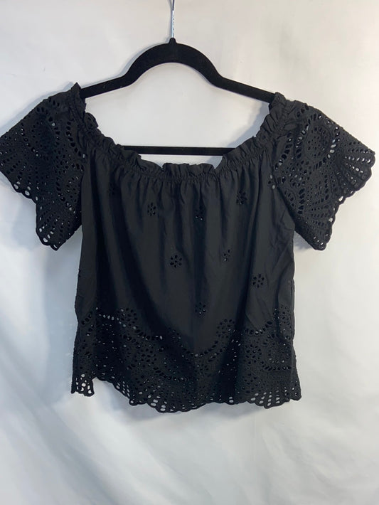 STRADIVARIUS. Top cuello barco troquelado T.M