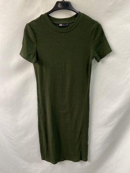ZARA.Vestido punto canalé verde T.m