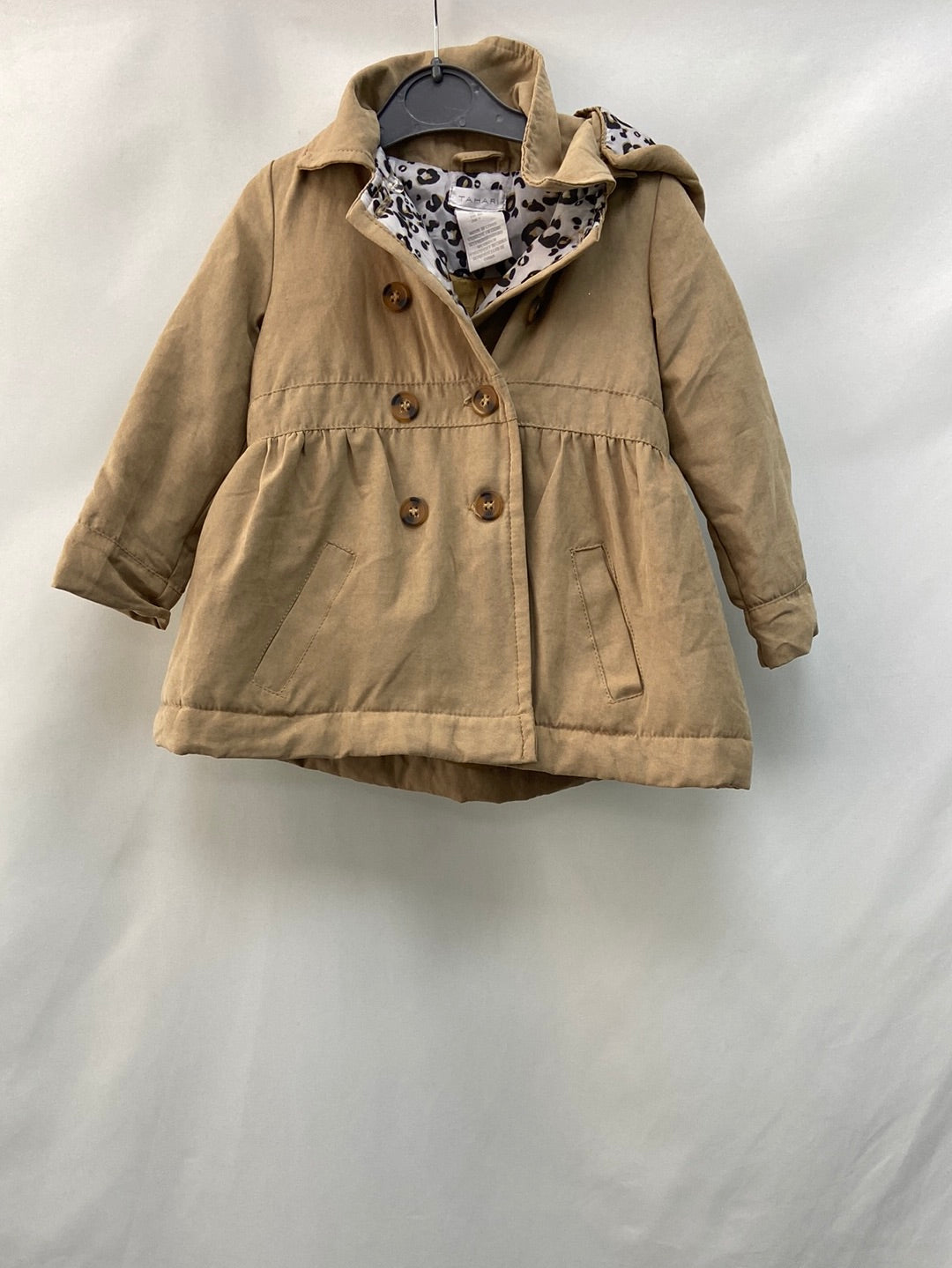 TAHARI.Abrigo beige 12-18 meses