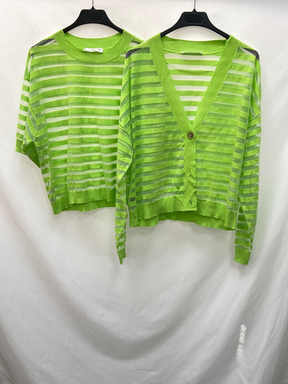 MaRketMANGO.Total look camiseta y chaqueta T.L