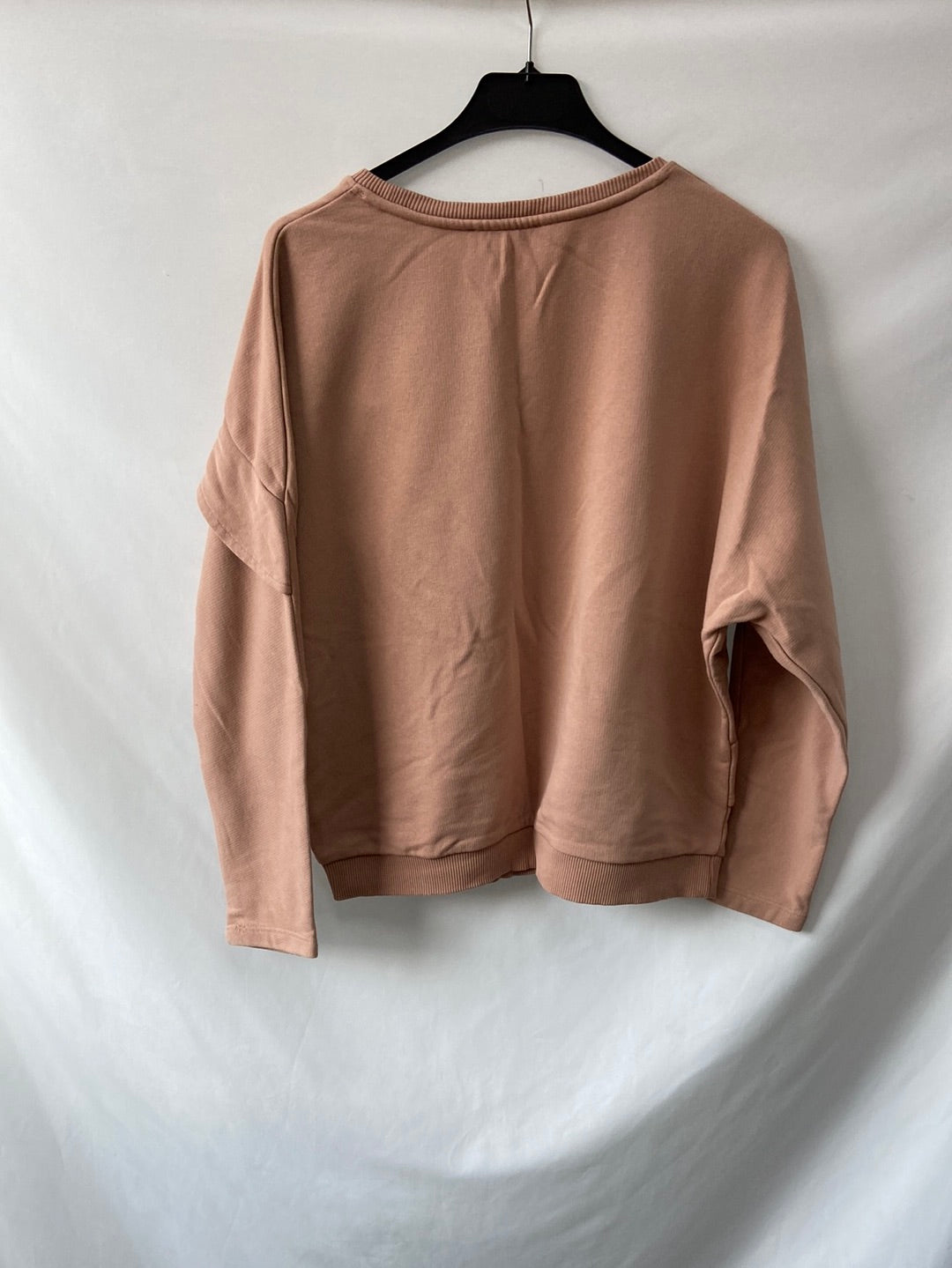 MANGO.Sudadera beige volante T.M