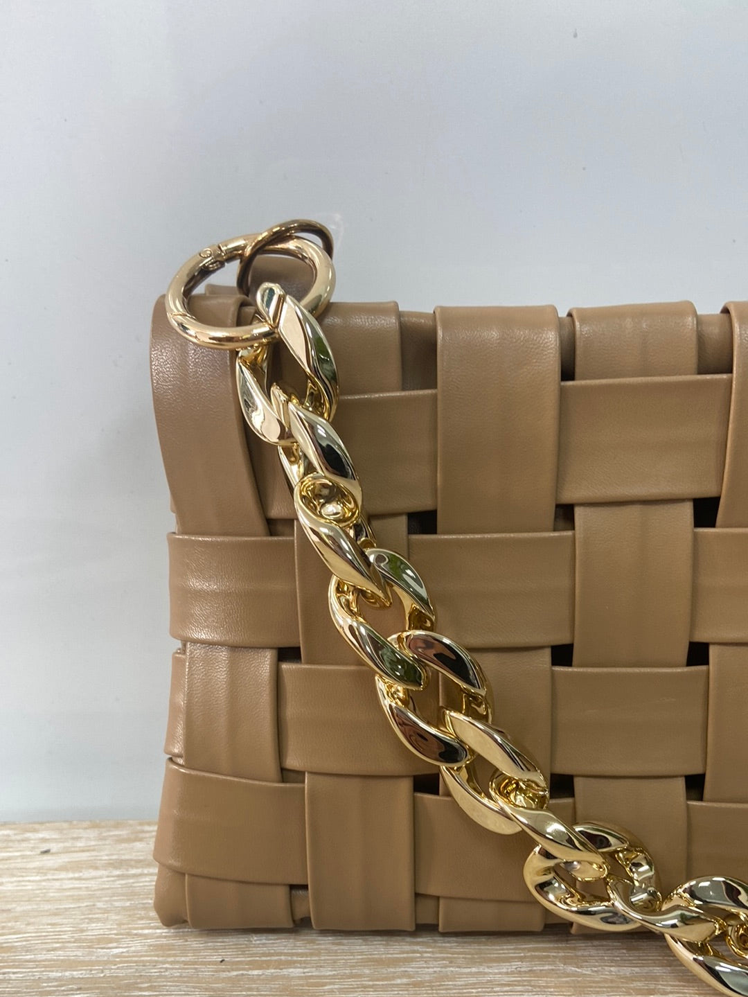 OTHERS. Camel braided bag