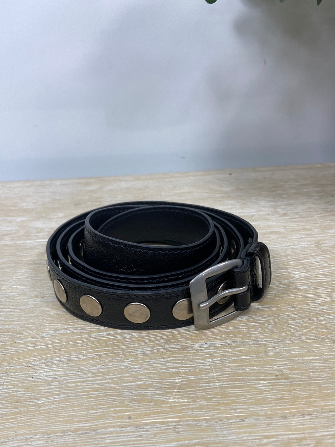 SAINT LAUREN. Studded slim belt S.100