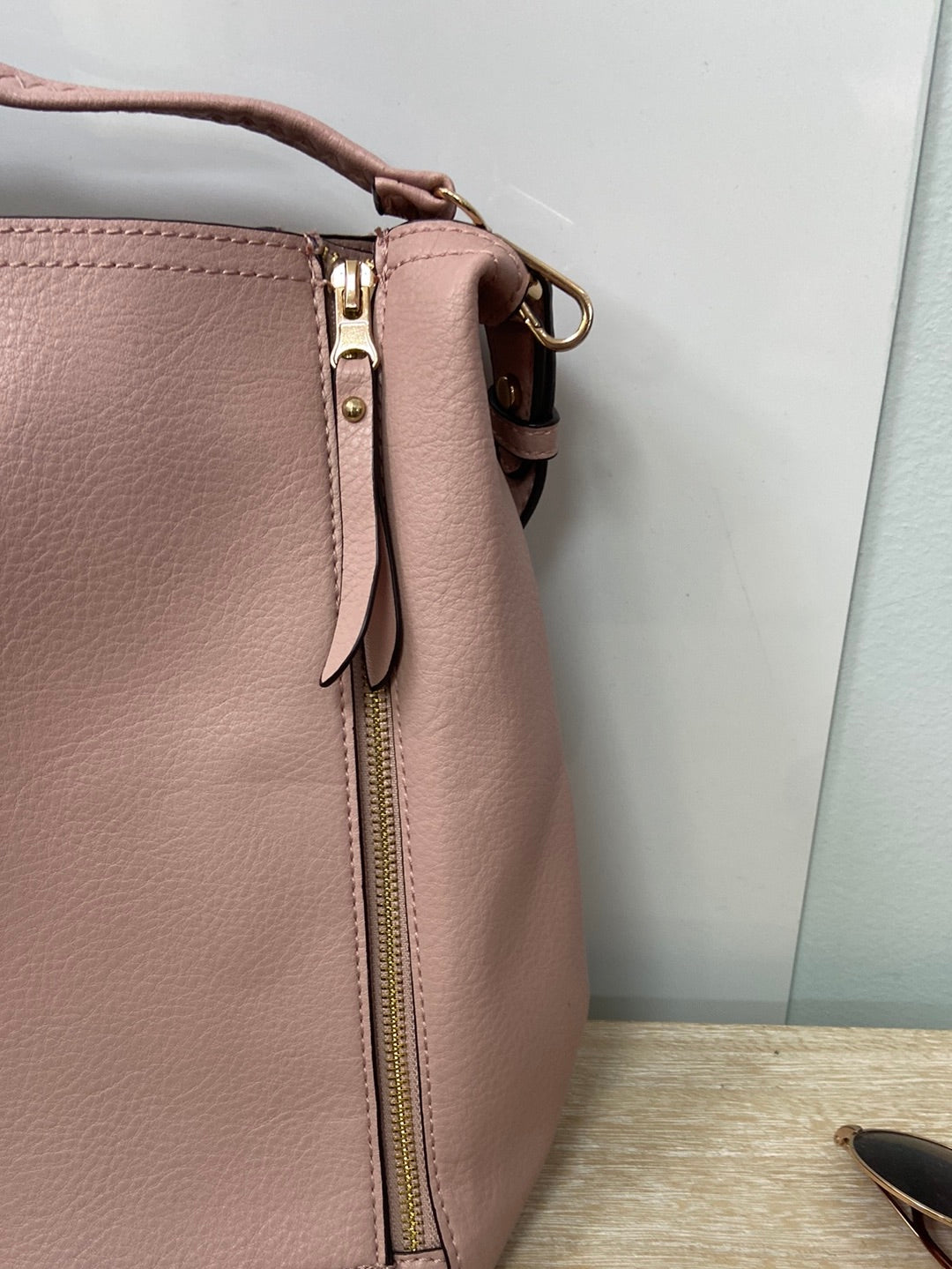 OTRAS.Bolso rosa polipiel