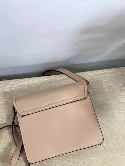 PULL&amp;BEAR. Beige mini bag