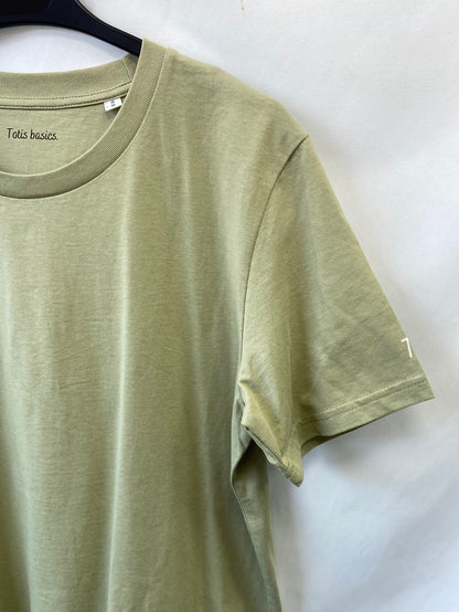 TOTIS BASICS.Pastel green t-shirt Ts