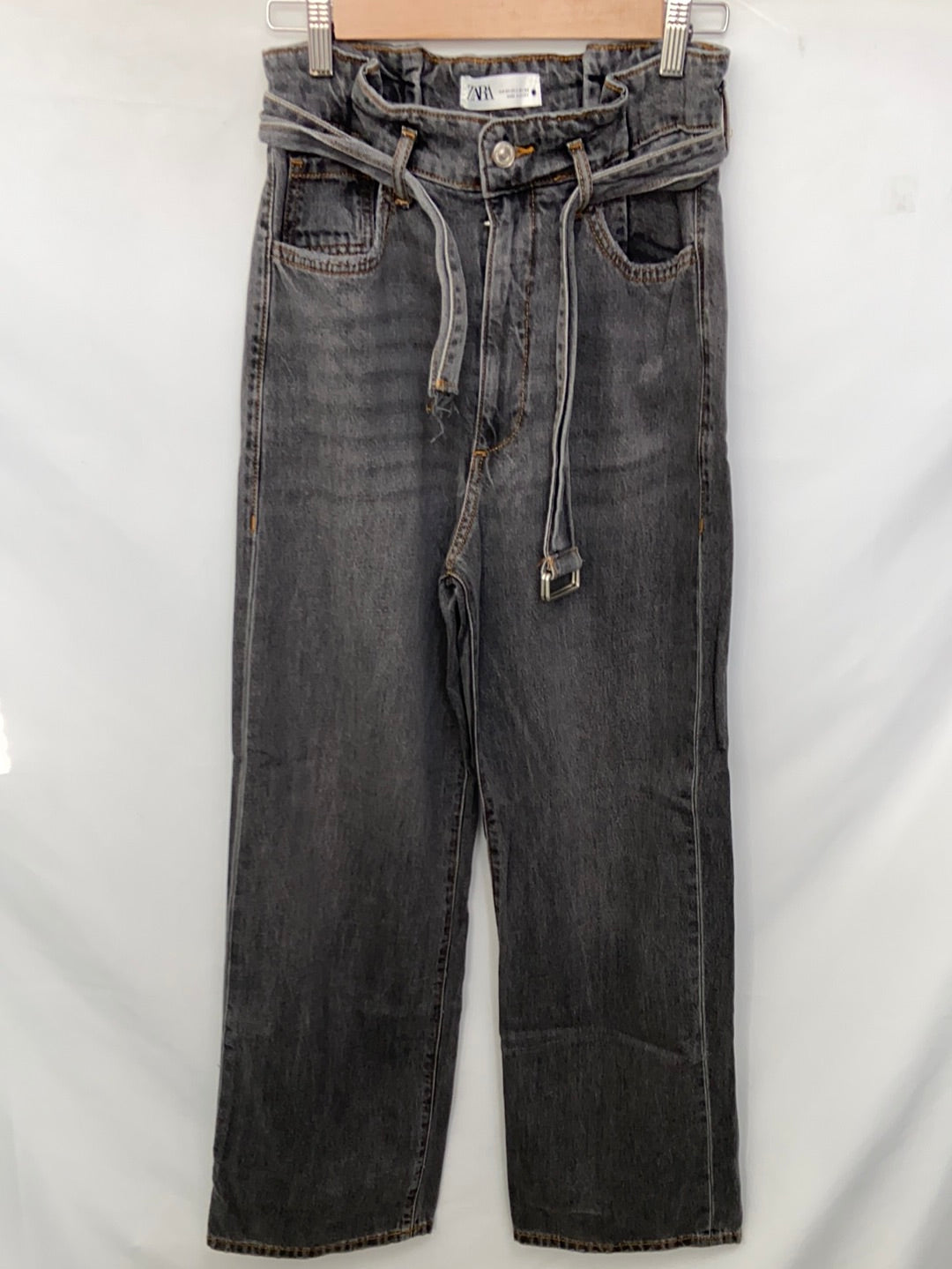 ZARA.Wide grey straight jeans size 34