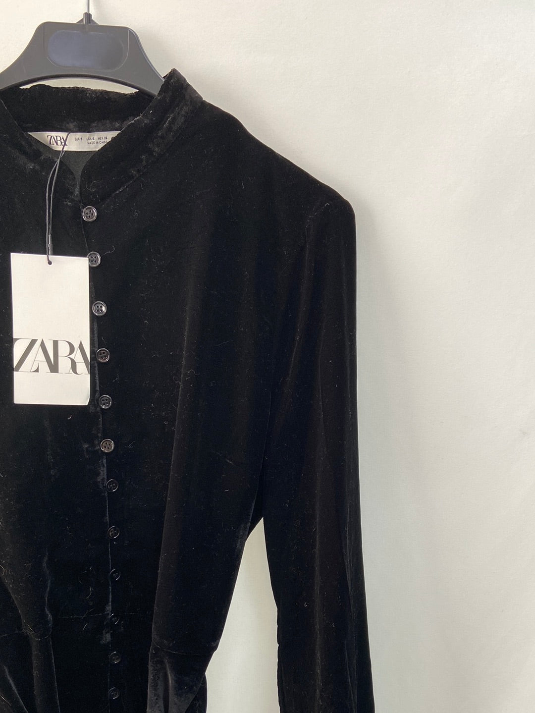 ZARA.Vestido corto terciopelo T.S