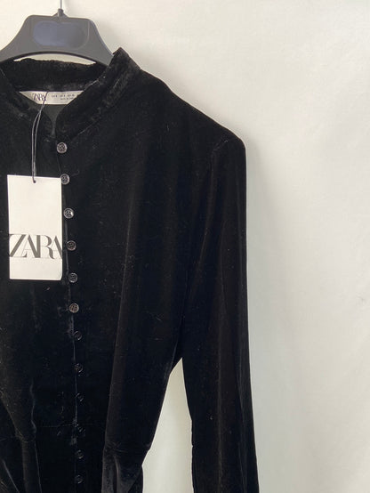 ZARA.Vestido corto terciopelo T.S