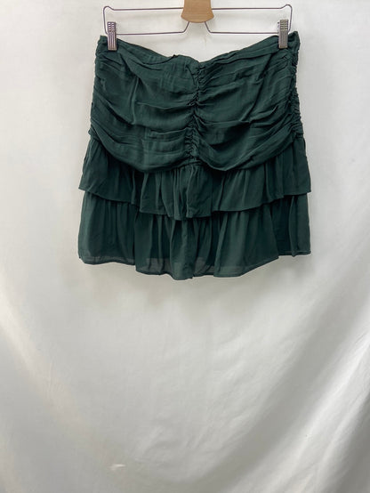 OTHERS. Short green gathered skirt TL