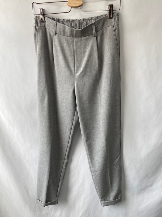 BERSHKA.Pantalones pinza grises T.L