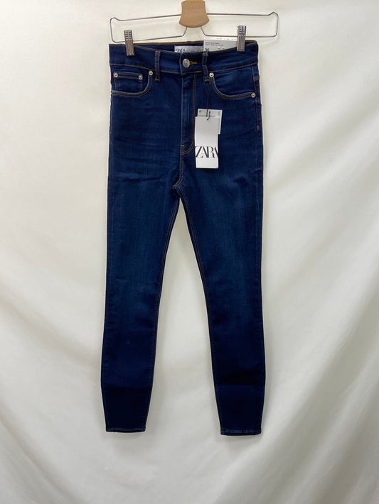 ZARA.Pantalones pitillo clásicos denim oscuro T.36