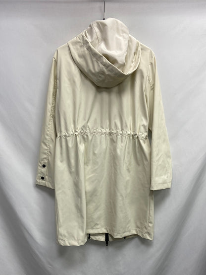 ZARA. Beige waterproof parka T.xs