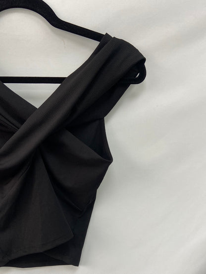 ZARA.Top negro escote cruzado T.m