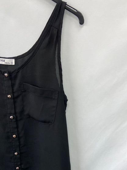 OKEYSI.Top/blusa negra botones T.s