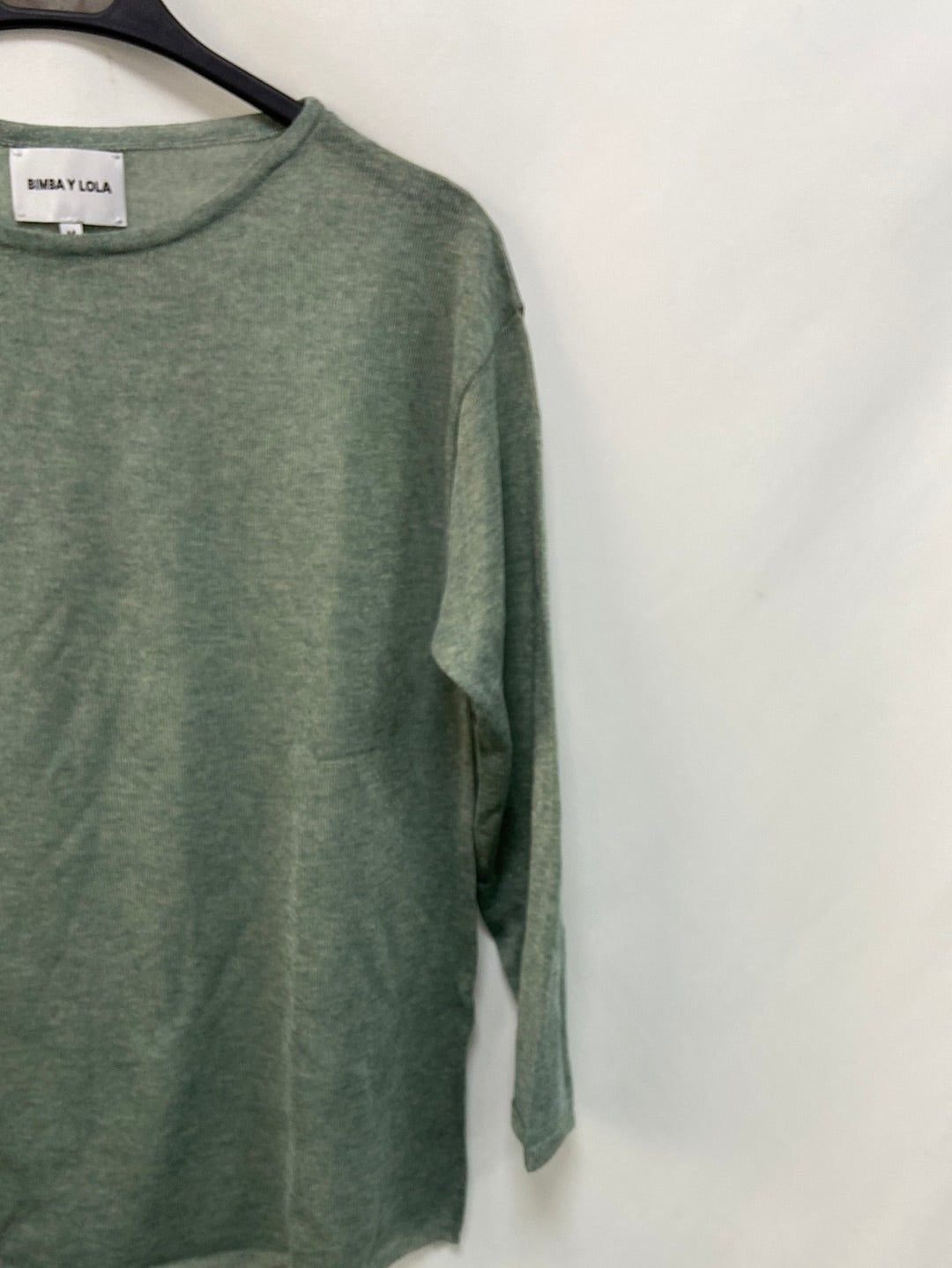 BIMBA Y LOLA. Green knit top with TM threads (TARA)