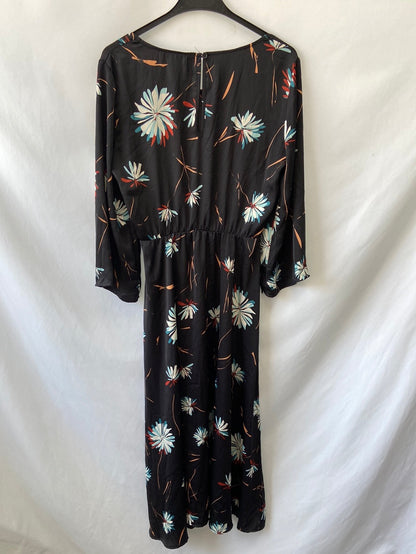DIXIE. Vestido negro fluido flores T.u (S/M)