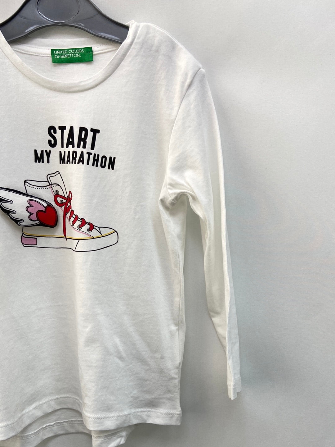 BENETTON. Camiseta blanca manga larga T.18-24 meses