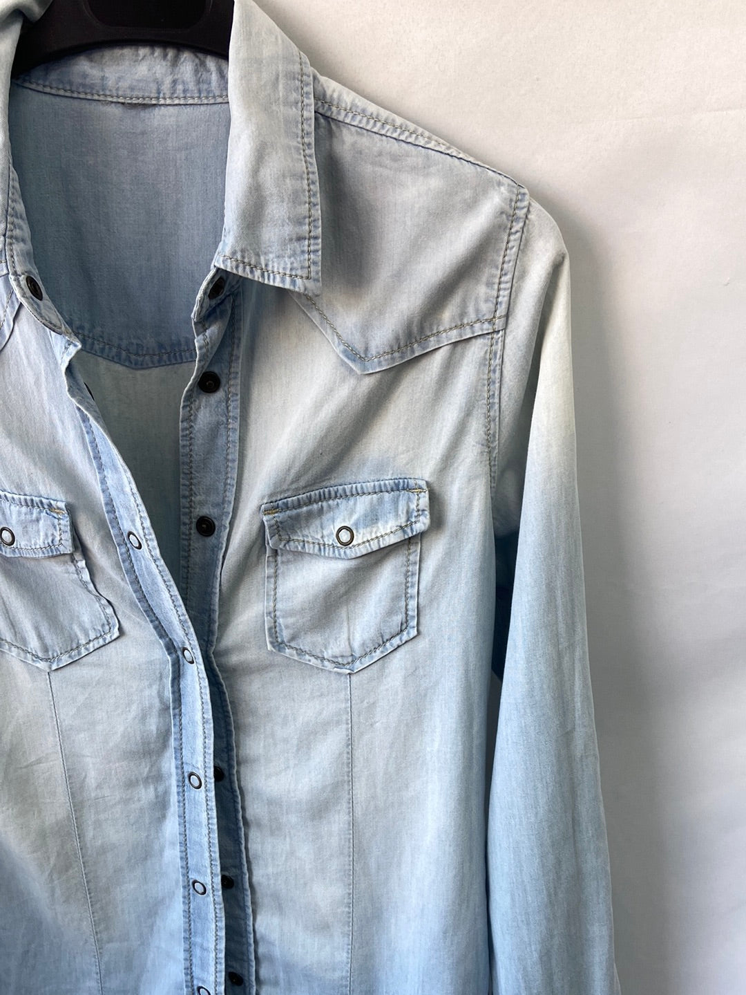 ZARA. Camisa vaquera T.tu