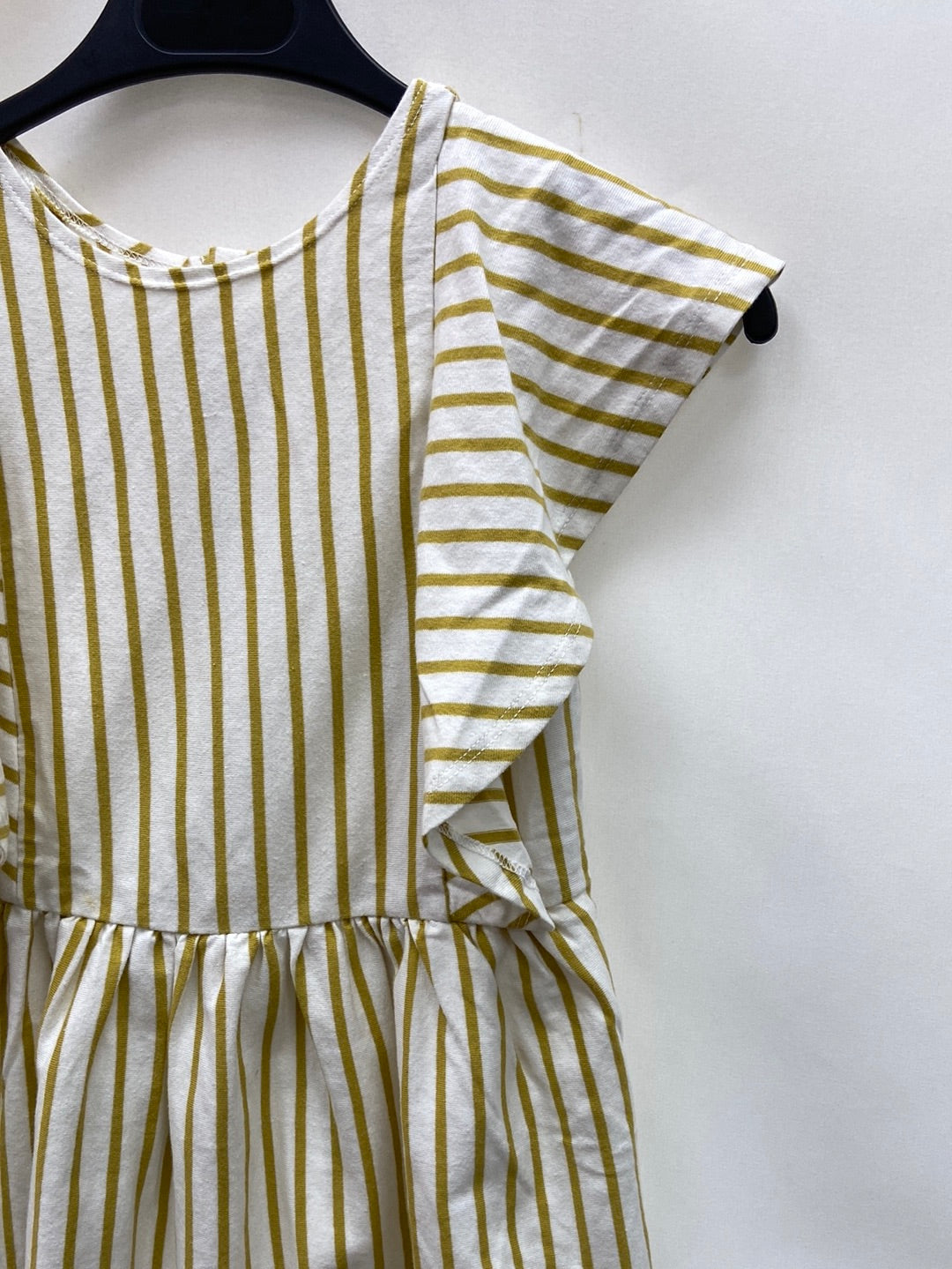 GOCCO.Vestido rayas T.5-6 años