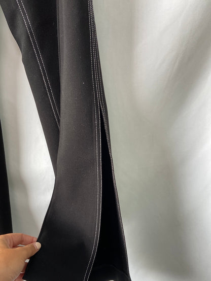 UTERQÜE.Pantalones pinzas costuras T.xs