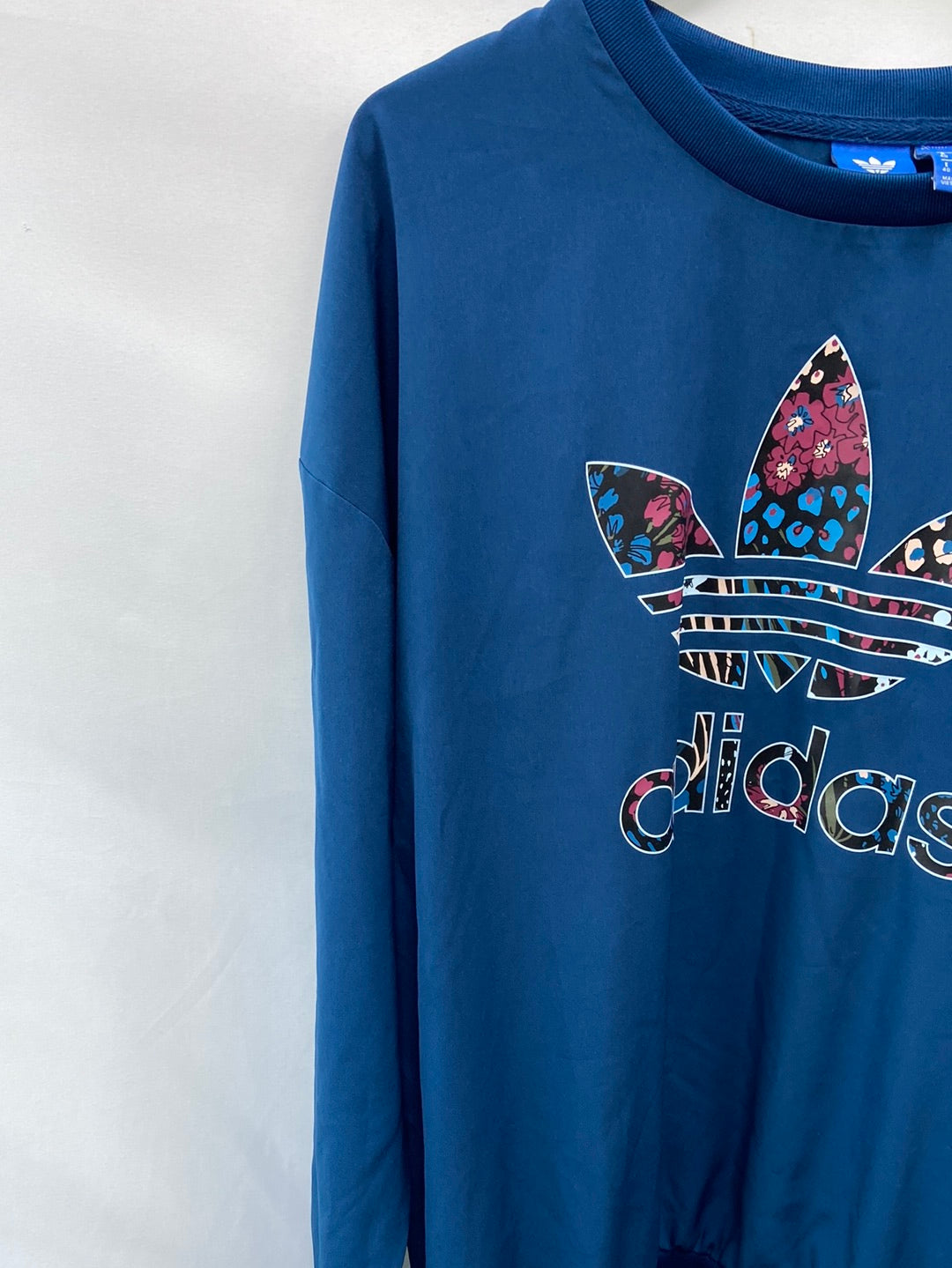 ADIDAS.Sudadera Fina T.40