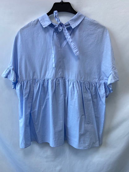 ZARA.Blusa azul volante T.M (Tara)