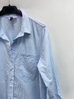 H&M.Camisa rayas azules y blancas T.XXS