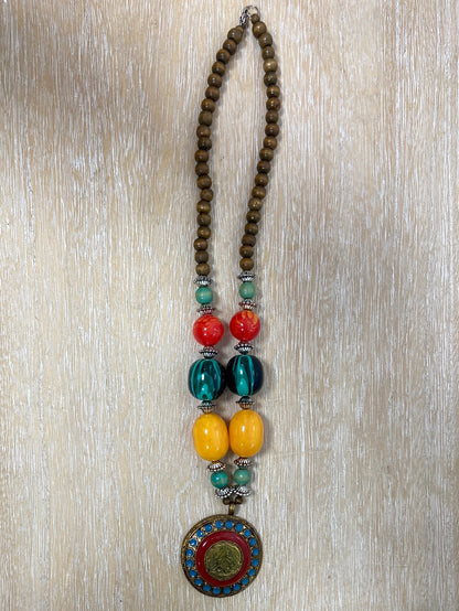 OTRAS.Collar hippie-chic