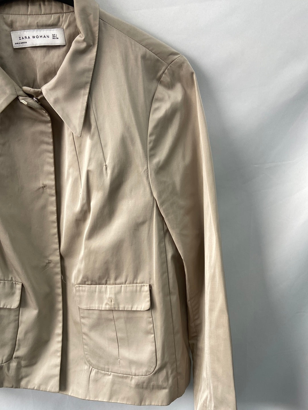 MarketZARA.Chaqueta finita beige impermeable T.L