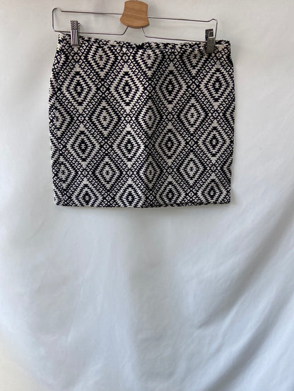 SPRINGFIELD.Geometric print skirt S.38