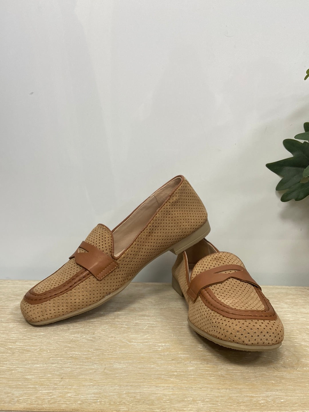 HISPANITAS.Mocasines suela gel T.37