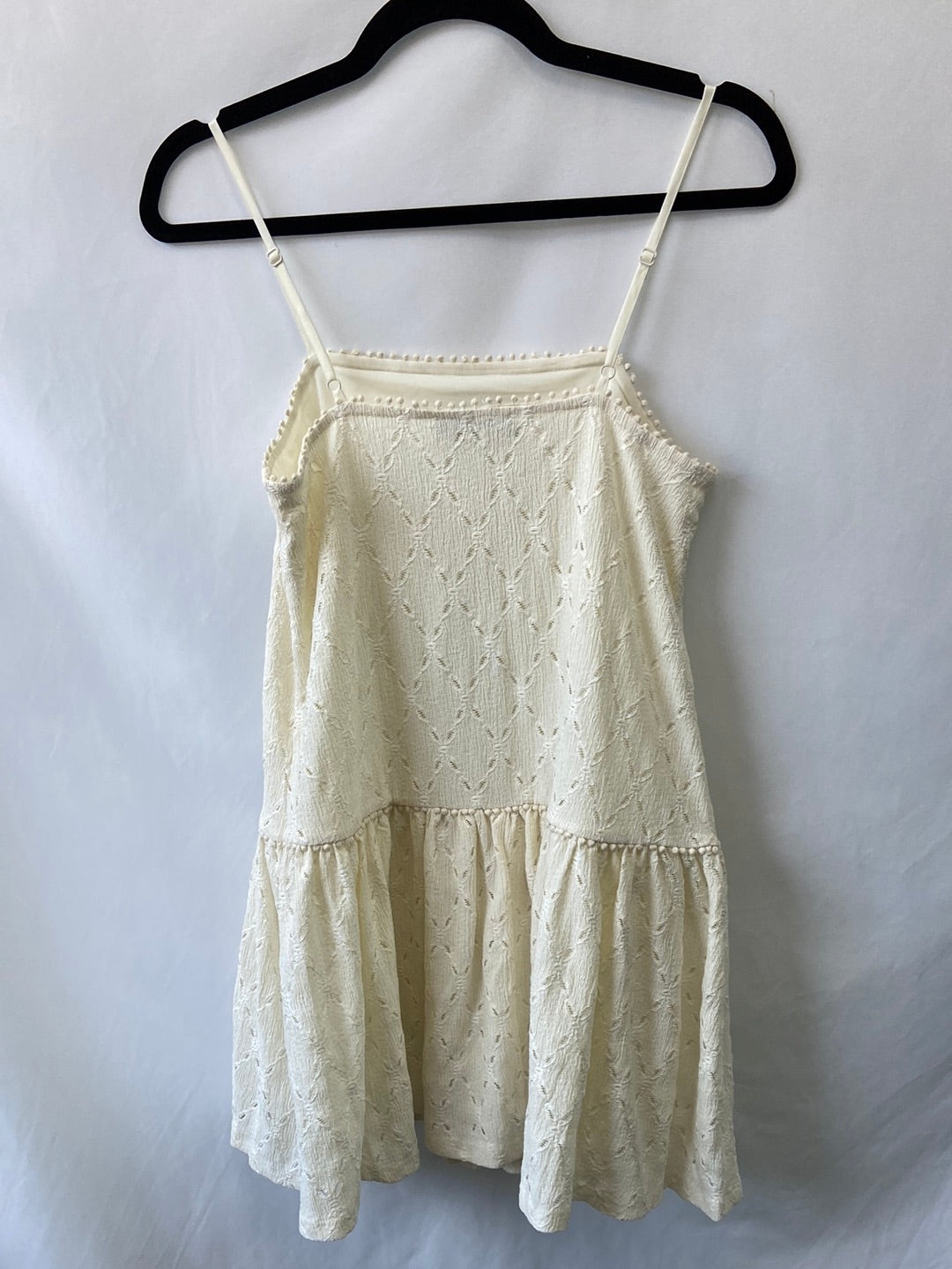 BERSHKA.Vestido blanco roto T.XS