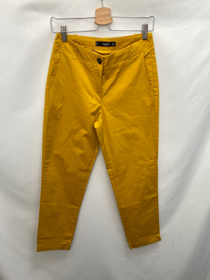 MANGO.Pantalones amarillos/mostaza vestir T.36
