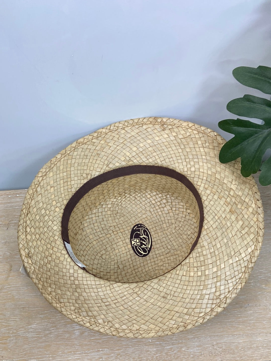 CRIS PEDREGUER.Straw hat