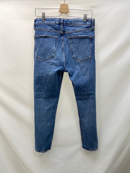 ZARA.Pantalones vaqueros T.38