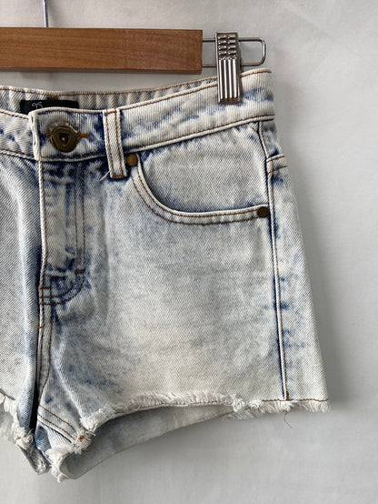 BRISA. Shorts efecto lavado T.38