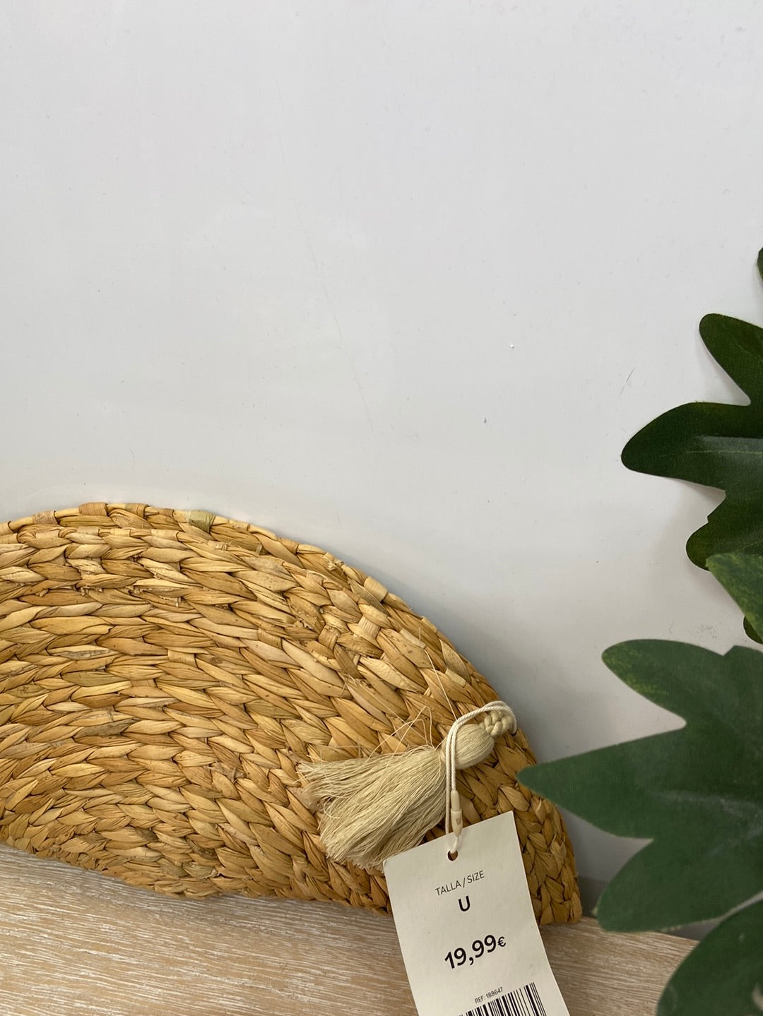 AMICHI. Raffia handbag