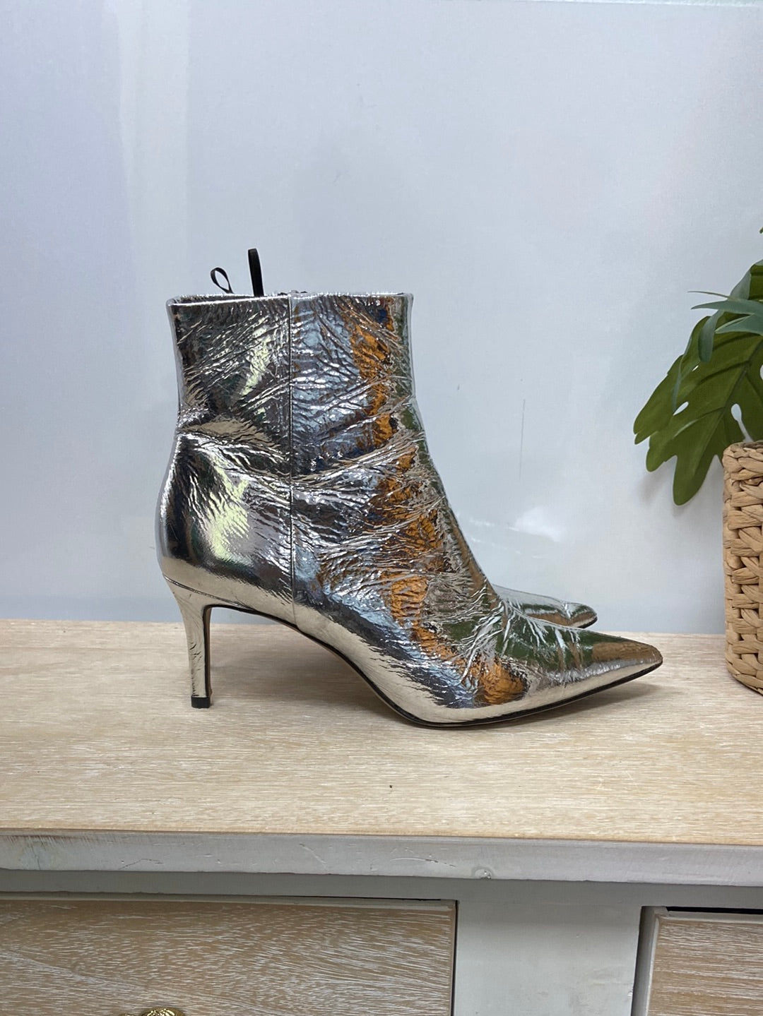 H&amp;M.Silver ankle boots size 39