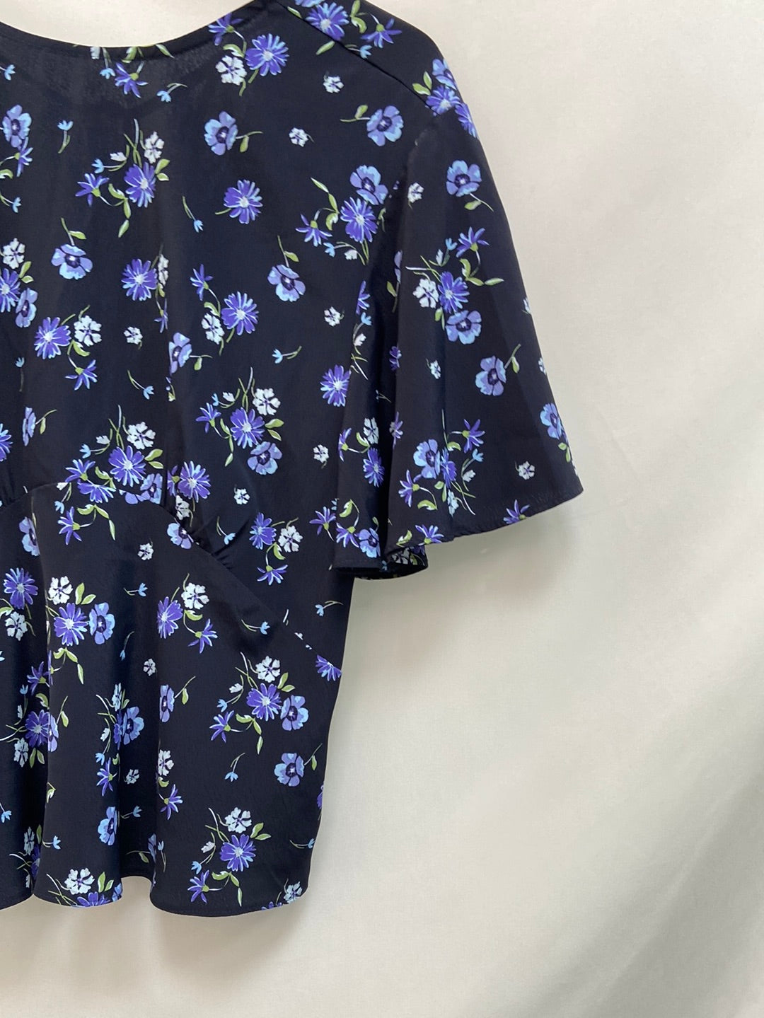 PRIMARK. Top azul flores T.36