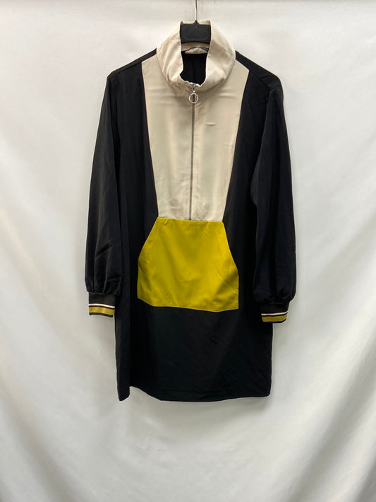 ZARA.Vestido corto tricolor T.M