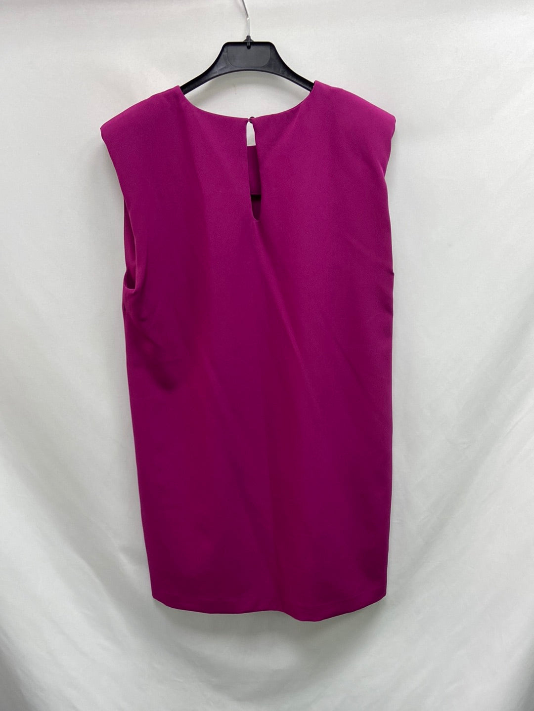 ZARA. Vestido corto hombreras T.s