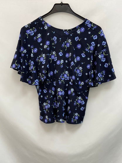 PRIMARK. Top azul flores T.36