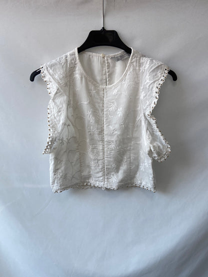 ZARA.Top cortito bordado T.S