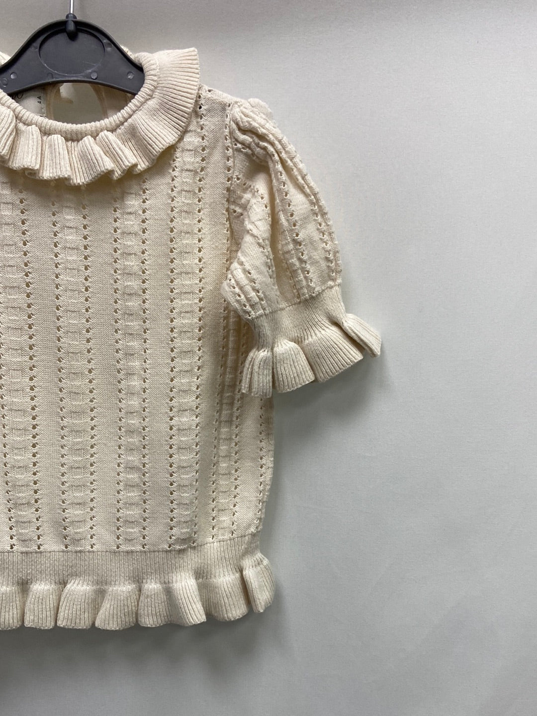BIRIMIT. Beige knit top, size 4 years