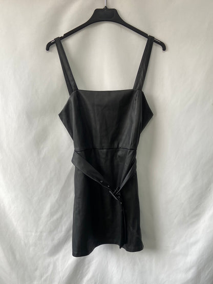 PULL&BEAR.Vestido corto polipiel T.M