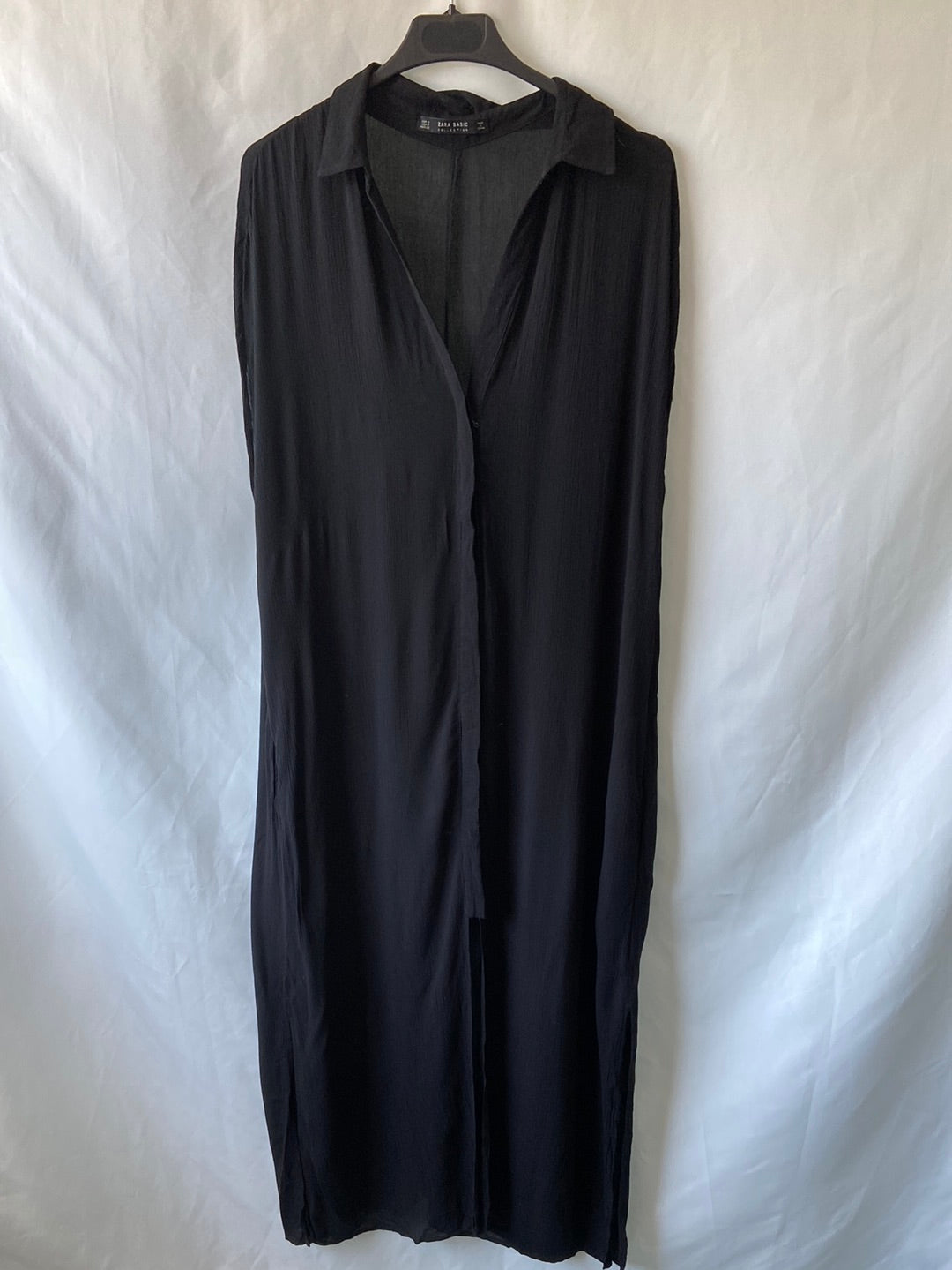 ZARA.Vestido largo negro camisero T.S