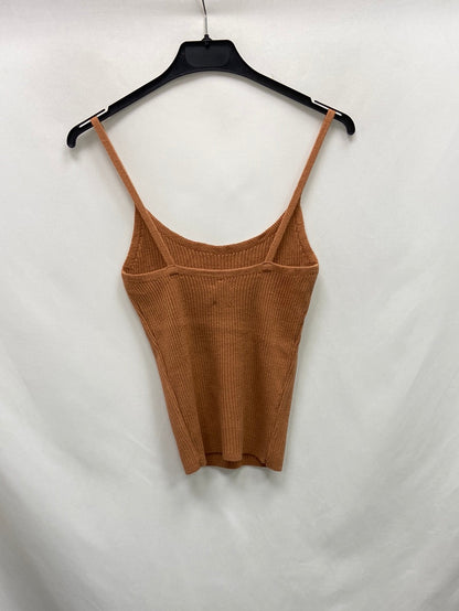 ASOS.Top punto naranja T.34